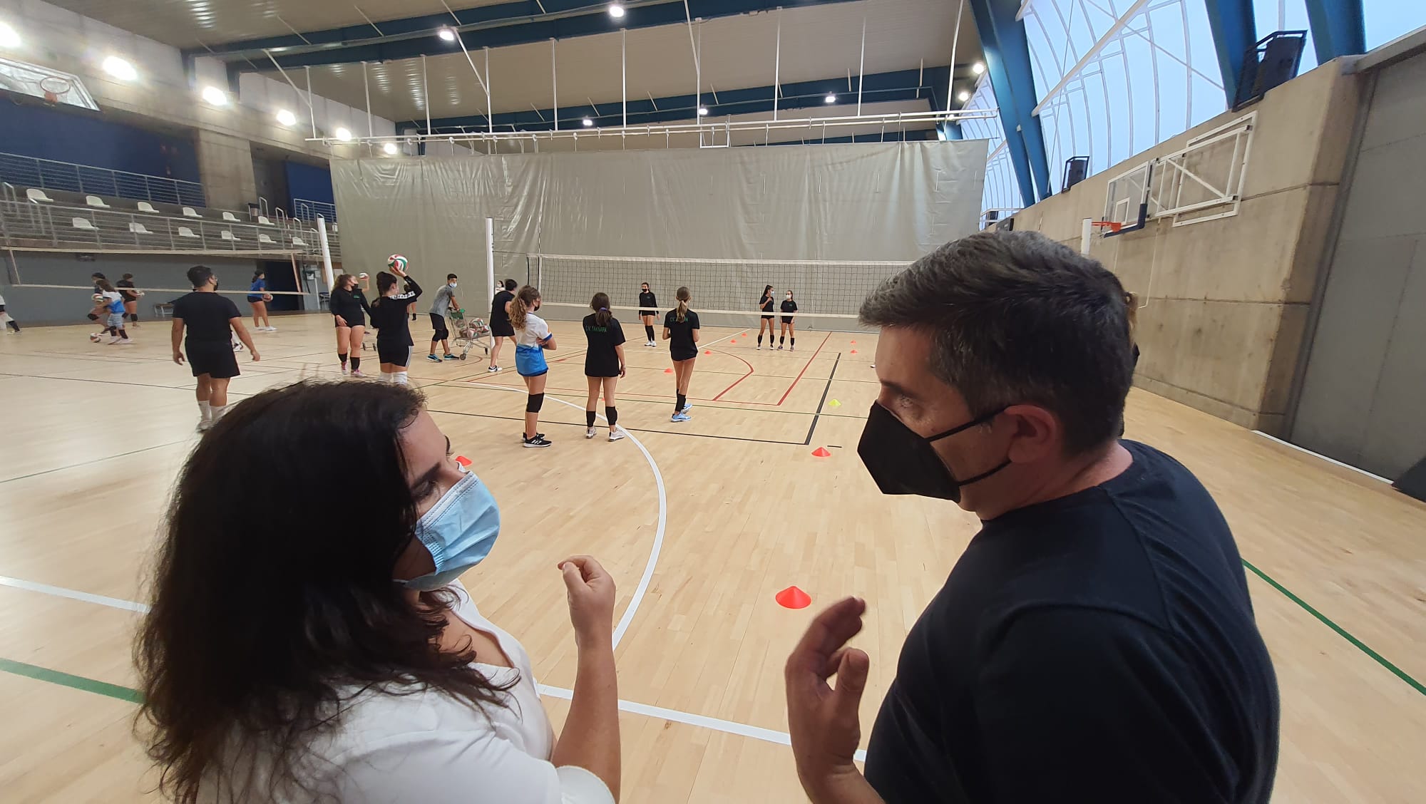400 deportistas disfrutan de las mejoras del Pabellón Rosendo Alonso Tapia – Candelaria