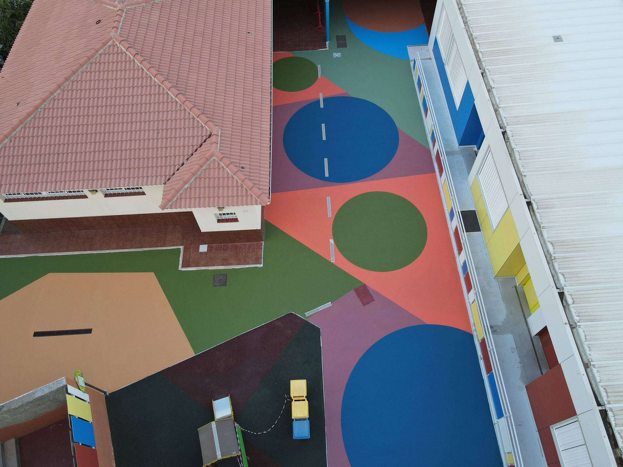 El CEIP Punta Larga estrena el patio de educación infantil con juegos pedagógicos para el alumnado – Candelaria