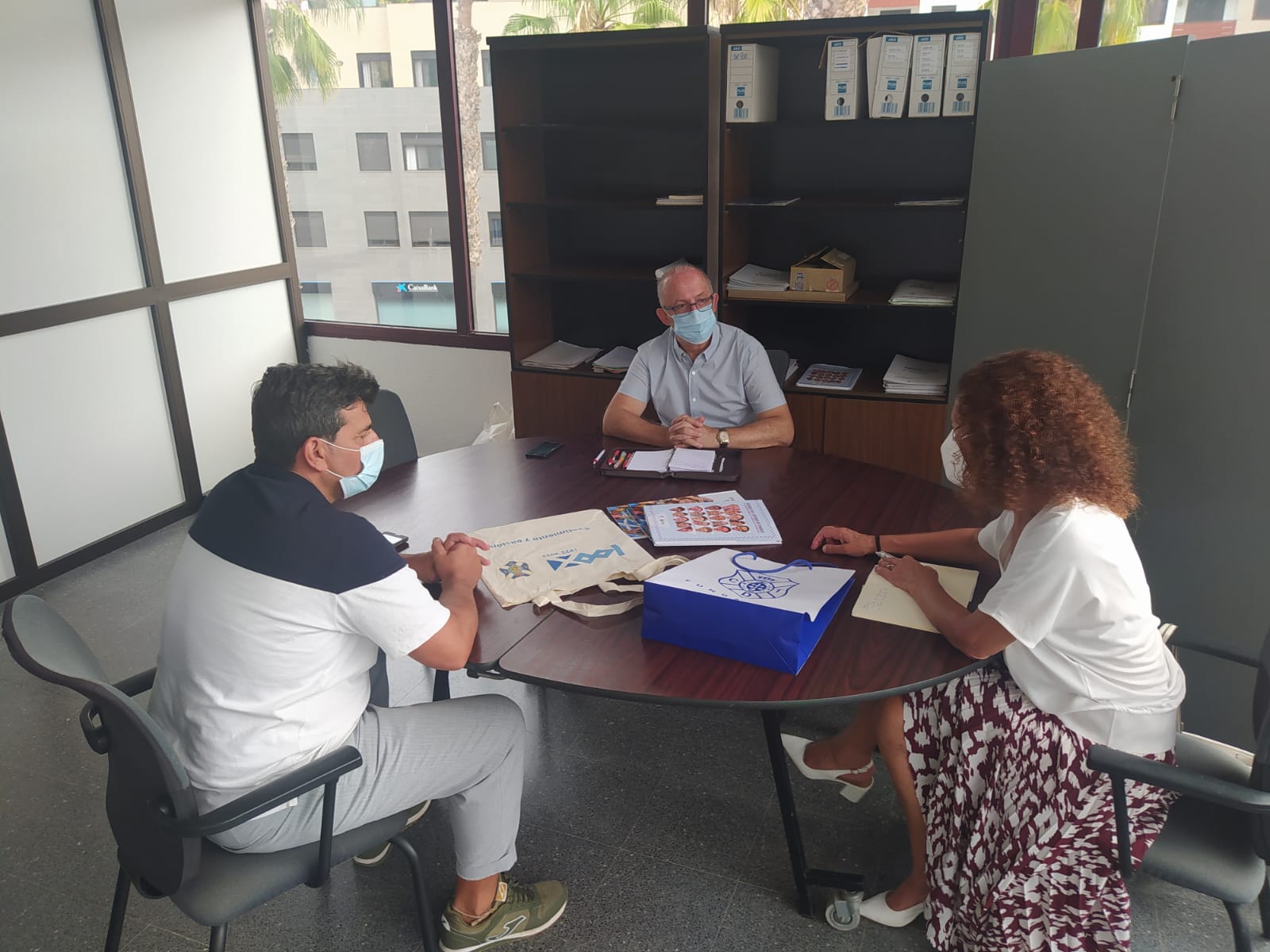 Puerto de la Cruz acogerá la exposición itinerante “La Historia del CD Tenerife a través de sus licencias (1944-1987)”