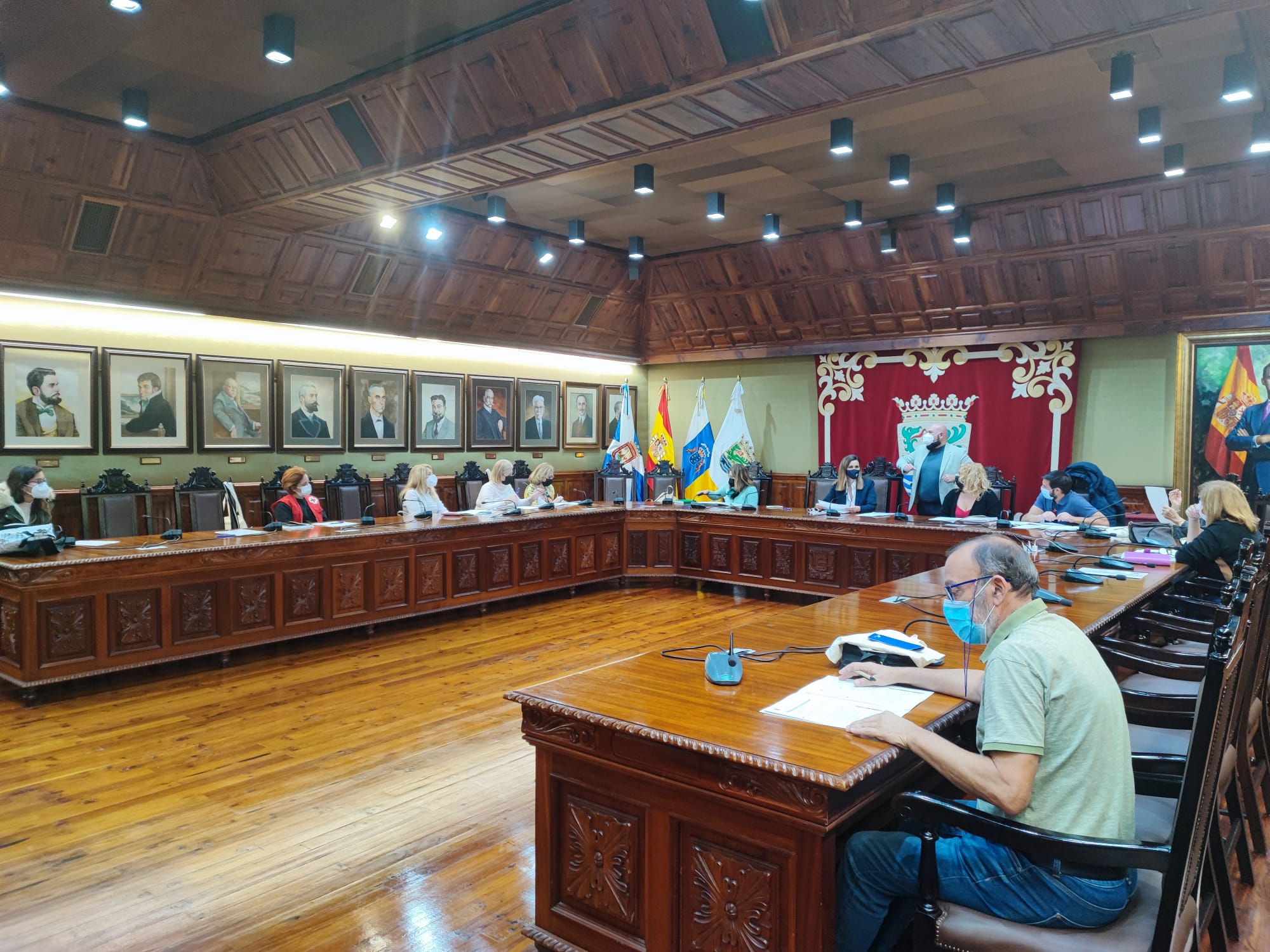 Puerto de la Cruz reúne al consejo de la Mujer para poner en común la programación de este 8 de marzo