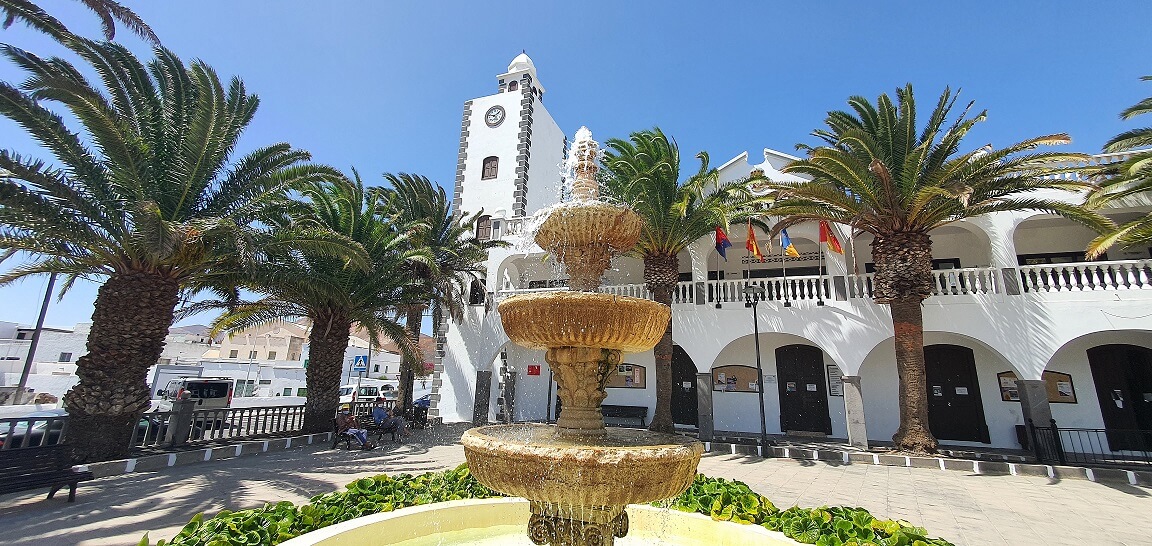 San Bartolomé refuerza el área de empleo y desarrollo local con dos agentes de promoción de la actividad económica