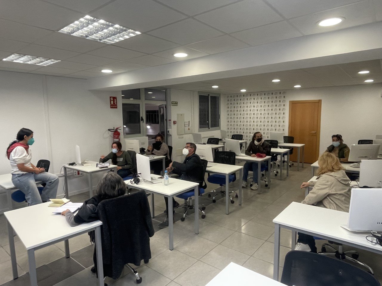 Vecinas y vecinos de San Felipe-El Tejar arrancan el proyecto "Algo tiene mi barrio"
