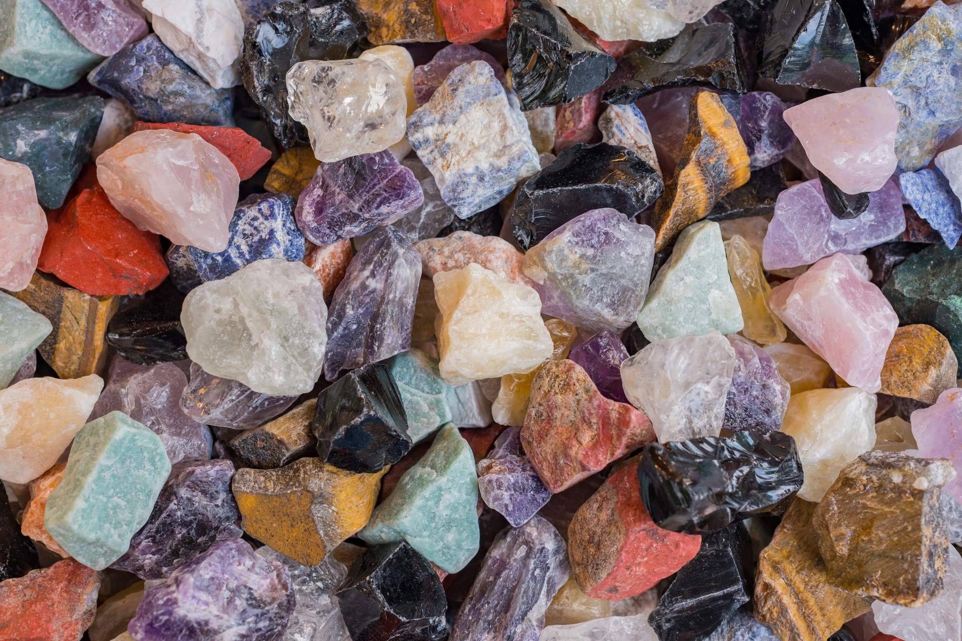 Las piedras curativas y protectoras de Tierra de Gemas