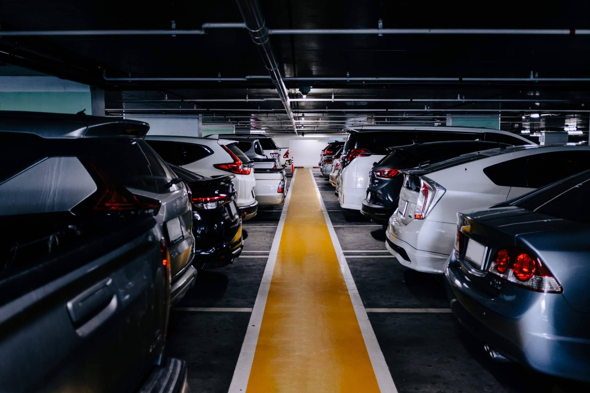 La importancia de contar con un parking y/o garaje
