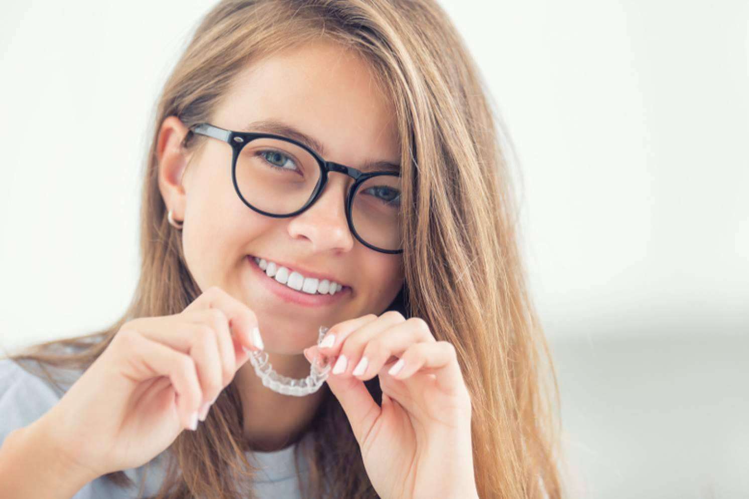 Conseguir una sonrisa alineada y estética en esta reconocida clínica dental de Madrid, DeltaDent