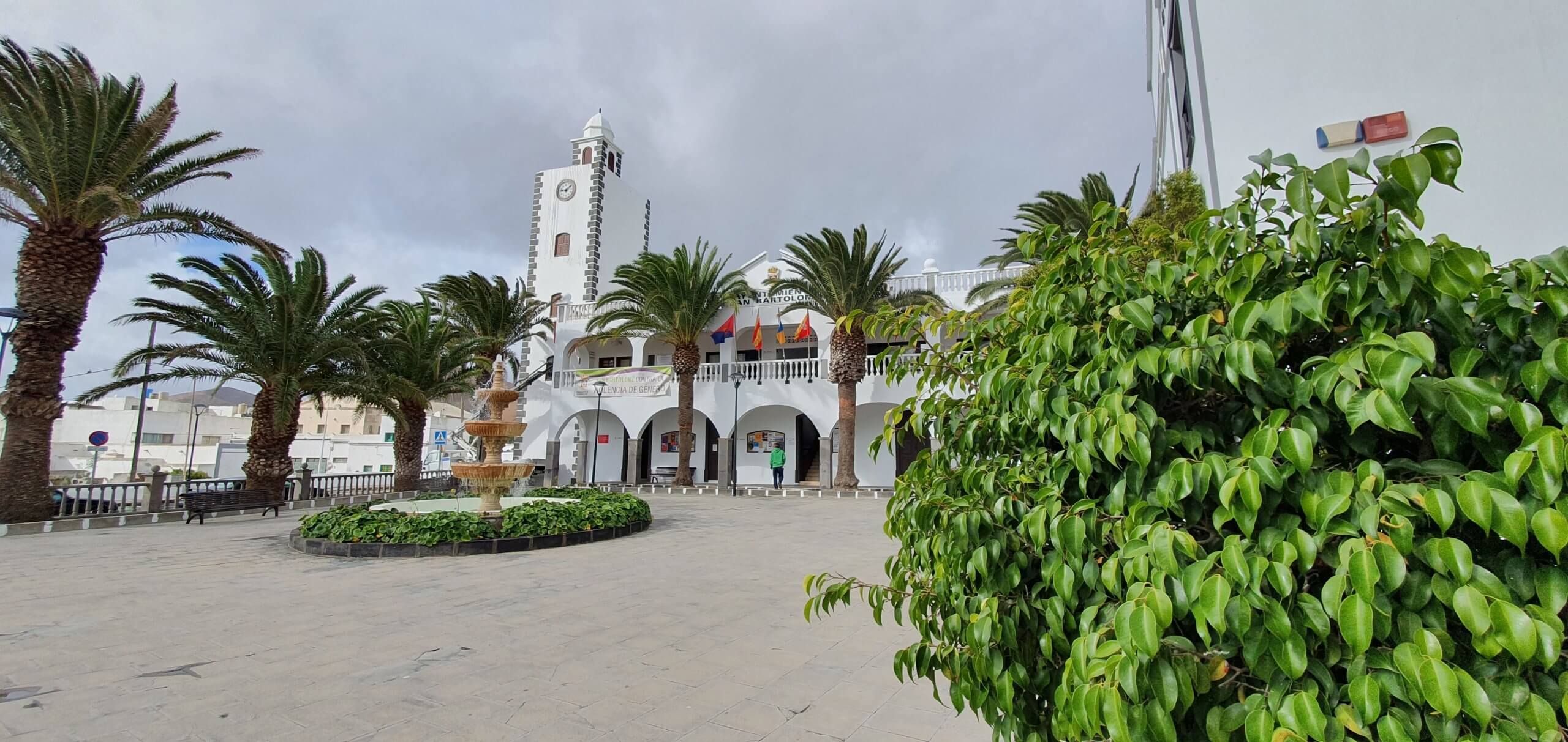 14 personas contratadas a través del convenio “San Bartolomé, oportunidades de empleo” cumplen tres meses de trabajo en el Ayuntamiento