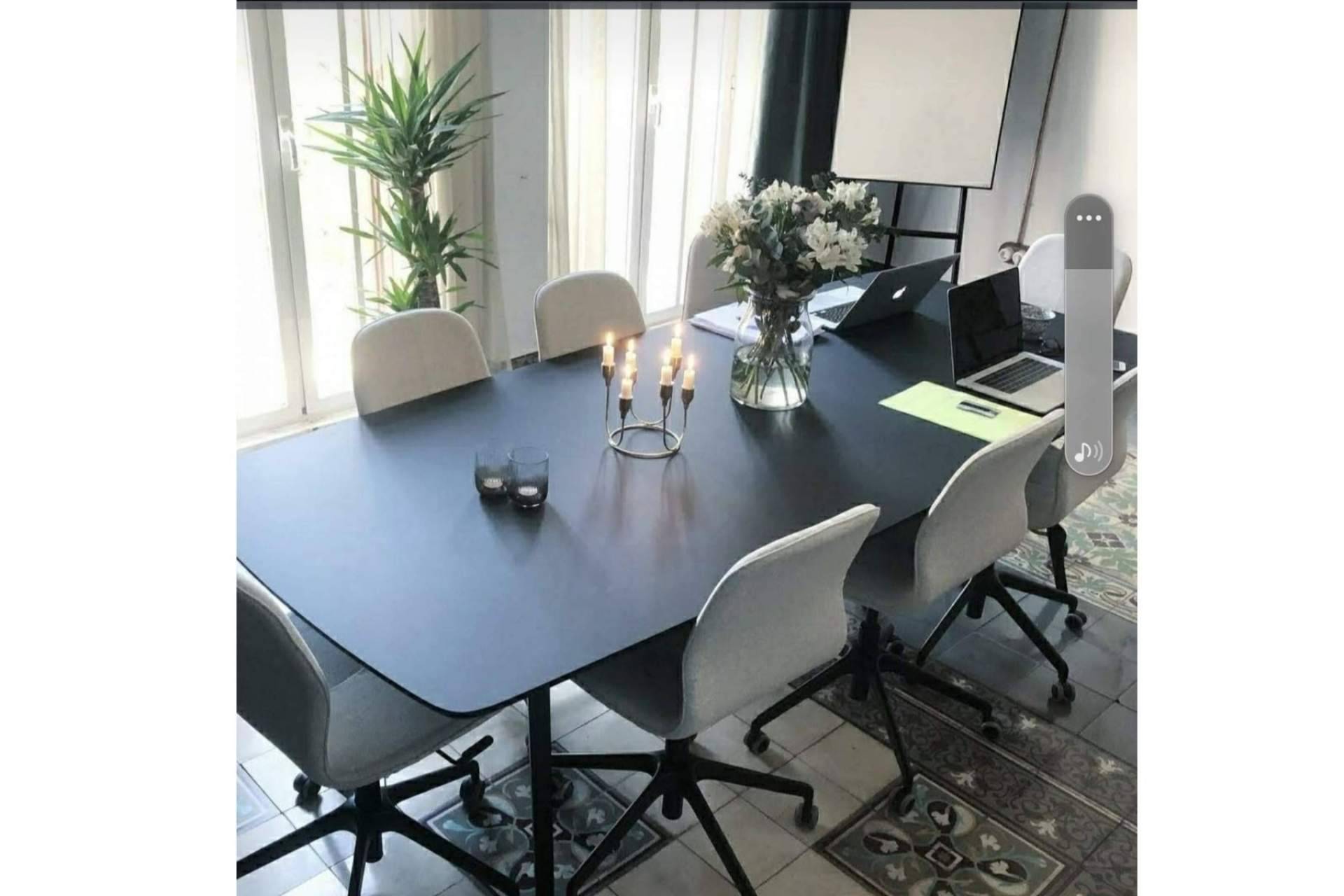 Combinar el trabajo y las vacaciones gracias al coworking Palmapolitan, en Palma de Mallorca