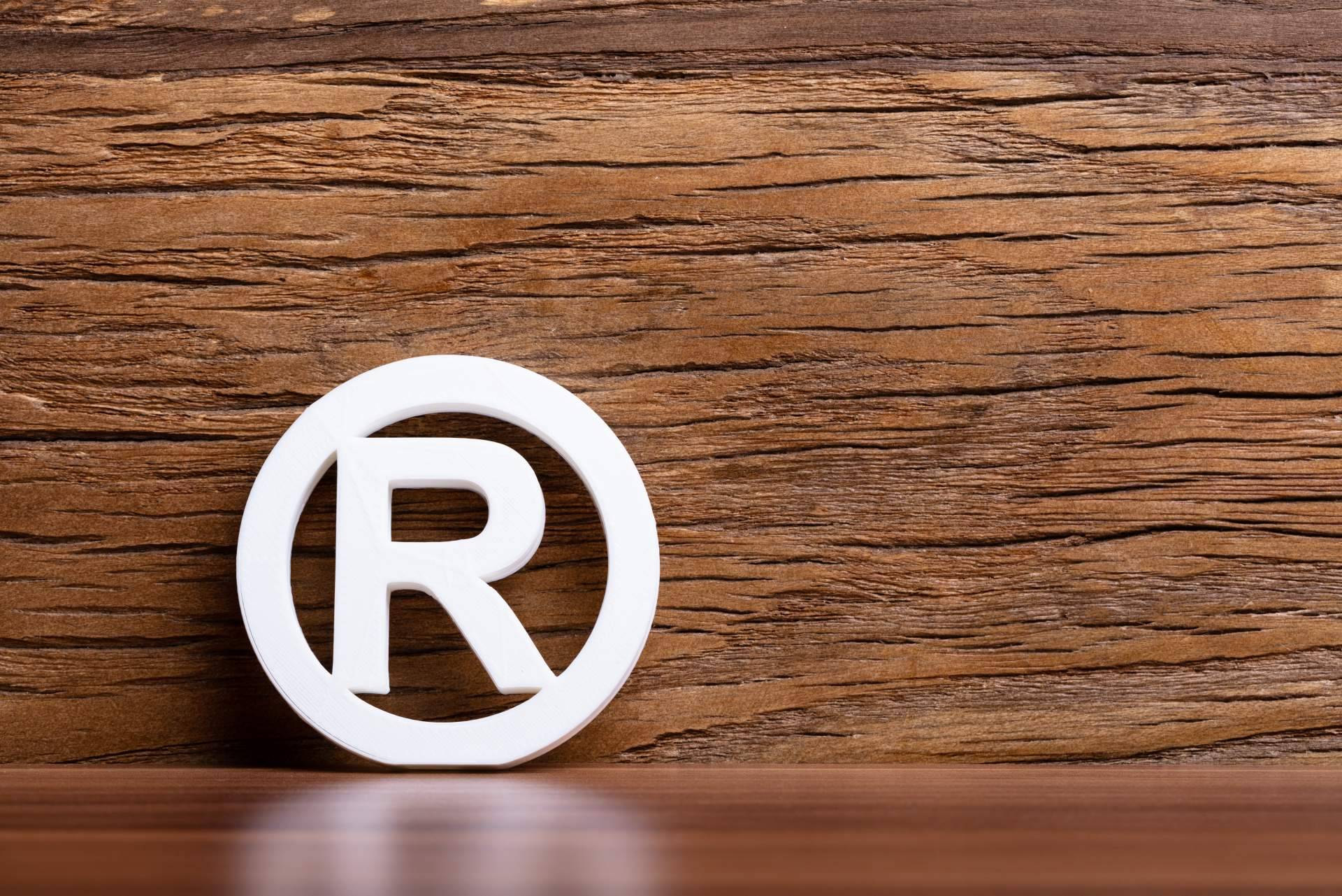 iMarcas, ¿Registrar un nombre comercial o una marca?