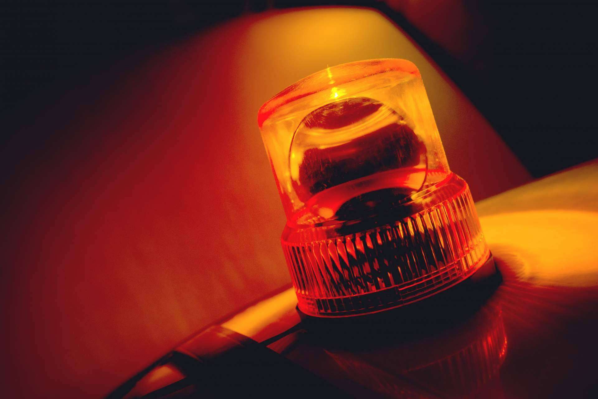 ¿Son obligatorias las luces de emergencia nuevas? TodoRenting.es lo explica