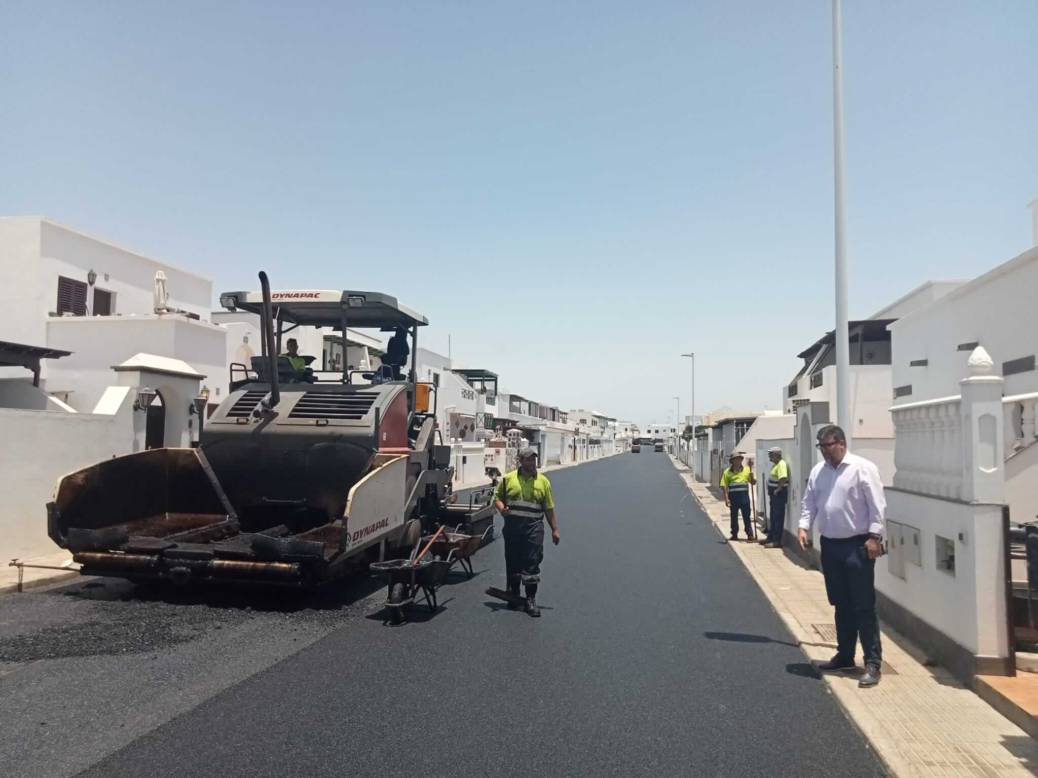En marcha en Playa Honda las obras incluidas dentro plan de reasfaltado municipal