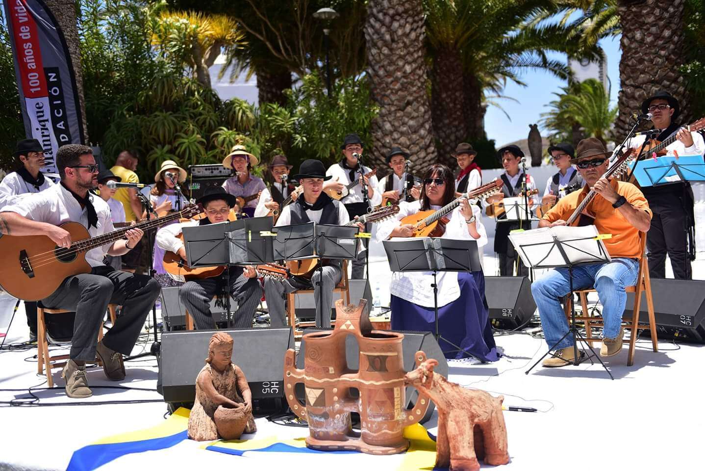La Escuela Municipal de Folclore celebra el acto del clausura del curso el 19 de junio a las 12.00 horas en el patio de la Casa Ajei