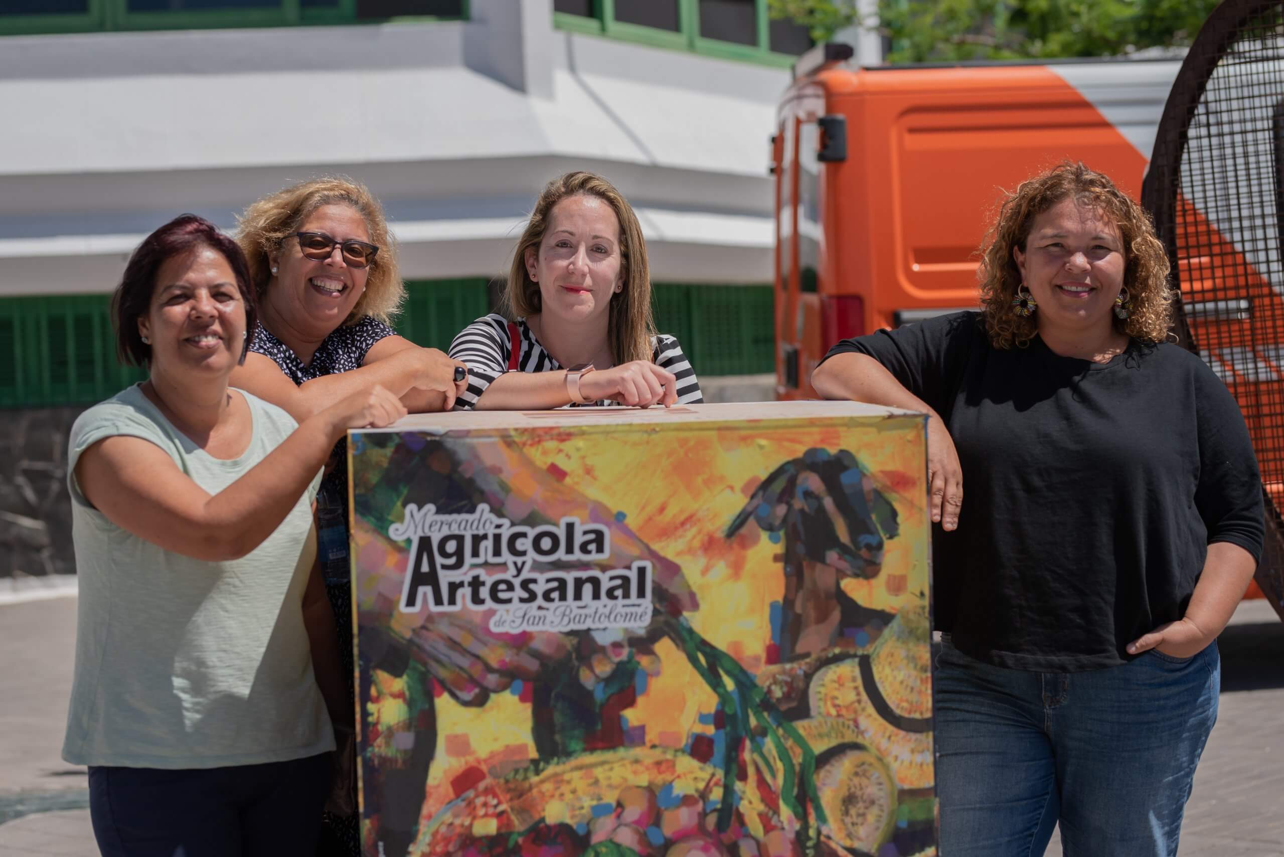 San Bartolomé celebra una nueva edición de Mercado Agrícola y Artesanal.