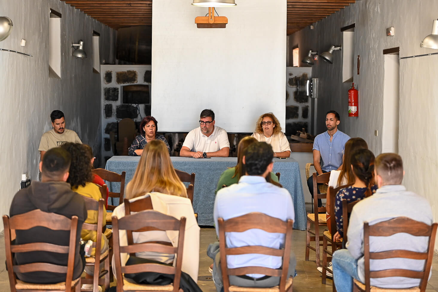 “San Bartolomé da la bienvenida a 12 jóvenes que comienzan su andadura laboral a través del  “PROGRAMA PRIMER EMPLEO JÓVENES SAN BARTOLOMÉ”