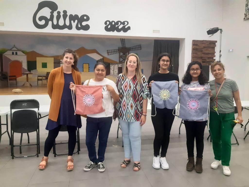Taller de rosetas y taller de juegos infantiles en las fiestas de Güime