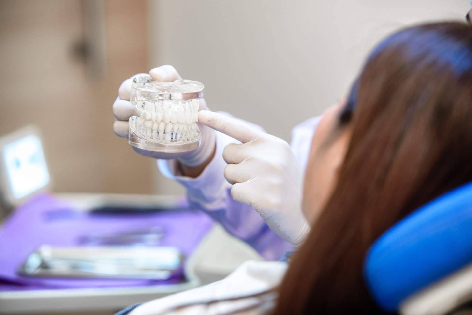 Escoger el seguro dental adecuado con el comparador de Aseguramos Online
